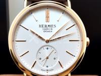 海瑞溫斯頓手表滴答聲異常。