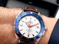 nomos手表自動上鏈機(jī)芯故障。