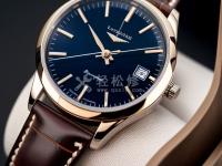 天珺手表玻璃鏡面損壞。