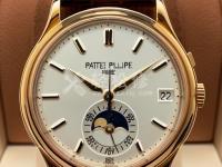 朗坤手表指針顏色褪色。