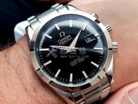 愛馬仕手表玻璃鏡面損壞。