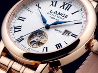 雅克德羅手表使用的機(jī)芯是什么