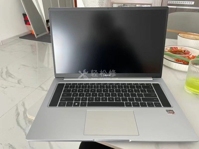 榮耀筆記本電腦無法識別SD卡或讀取數(shù)據(jù)的解決方法。